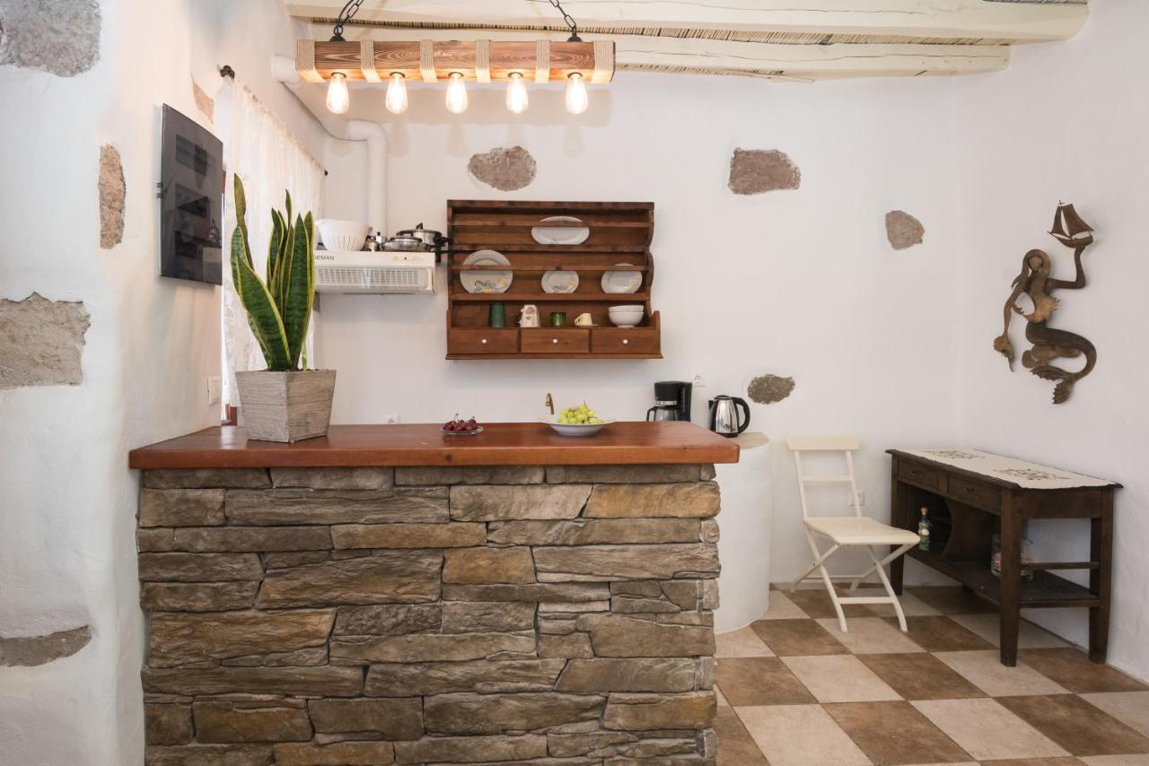Αlexandra Studio Apartment Plaka  Luaran gambar